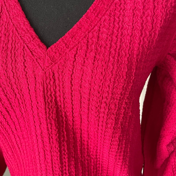 Like new. Loft top - Picture 4 of 6